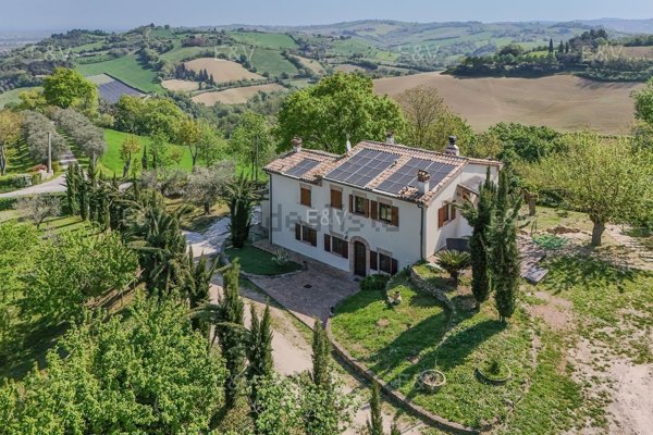 casa indipendente in vendita a Terre Roveresche