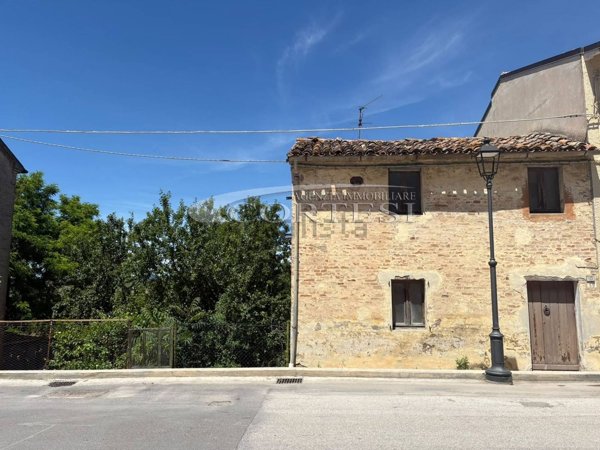 appartamento in vendita a Terre Roveresche in zona Piagge