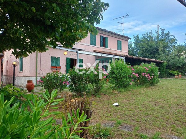 casa indipendente in vendita a Terre Roveresche in zona Piagge