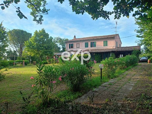 casa indipendente in vendita a Terre Roveresche