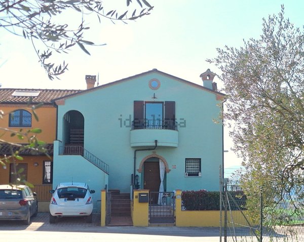 appartamento in vendita a Terre Roveresche in zona San Giorgio di Pesaro