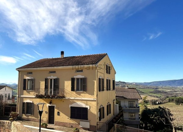 casa indipendente in vendita a Terre Roveresche in zona San Bartolo