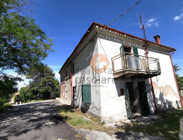 casa indipendente in vendita a Terre Roveresche in zona San Giorgio di Pesaro