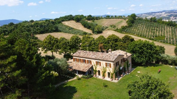 casa indipendente in vendita a Terre Roveresche in zona Montebello