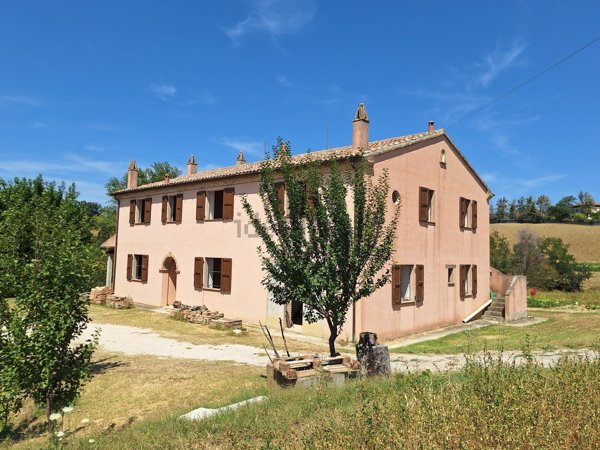 casa indipendente in vendita a Terre Roveresche in zona Orciano di Pesaro