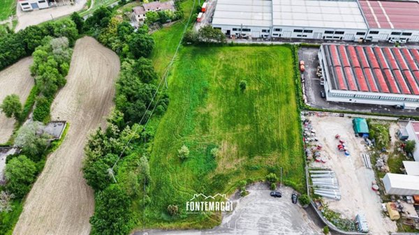 terreno agricolo in vendita a Terre Roveresche