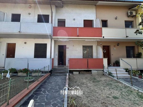 casa indipendente in vendita a Terre Roveresche in zona Piagge