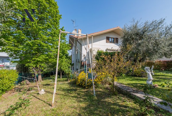 casa indipendente in vendita a Terre Roveresche in zona Orciano di Pesaro