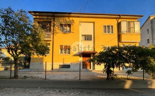 appartamento in vendita a Terre Roveresche in zona Piagge