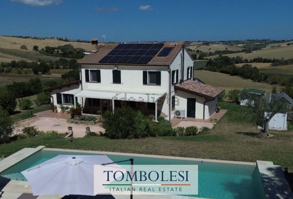 casa indipendente in vendita a Terre Roveresche in zona San Giorgio di Pesaro