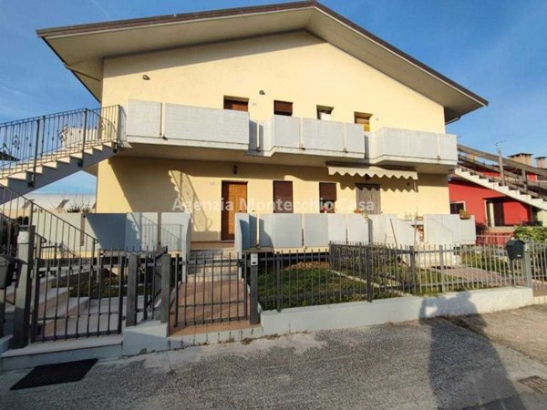 appartamento in vendita a Sassocorvaro Auditore in zona Casinina