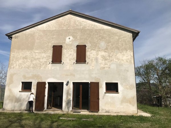 casa indipendente in vendita a Sassocorvaro Auditore in zona Casinina