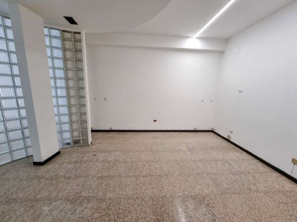 negozio in vendita a Sassocorvaro Auditore in zona Sassocorvaro