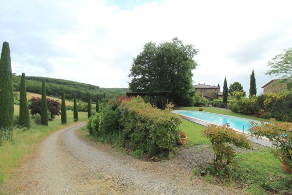 casa indipendente in vendita a Sassocorvaro Auditore in zona Castelnuovo