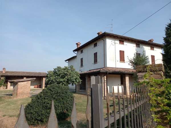 casa indipendente in vendita a Sassocorvaro Auditore in zona Castelnuovo