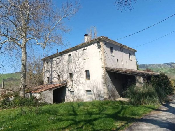 casa indipendente in vendita a Sassocorvaro Auditore in zona Sassocorvaro