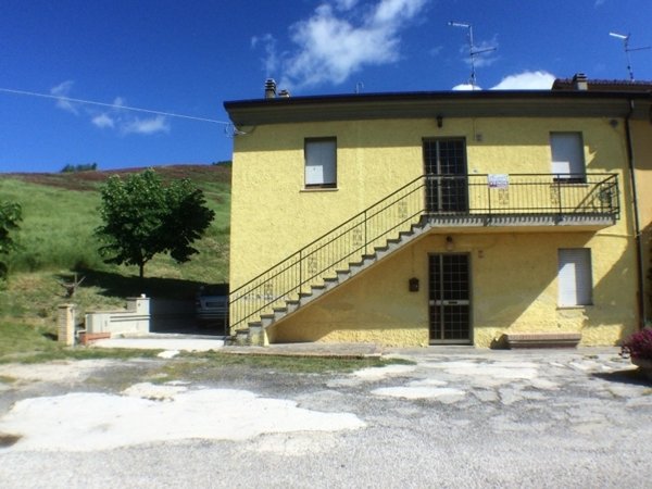 appartamento in vendita a Sassocorvaro Auditore in zona Casinina