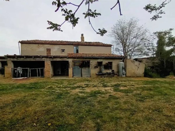 casale in vendita a Sassocorvaro Auditore