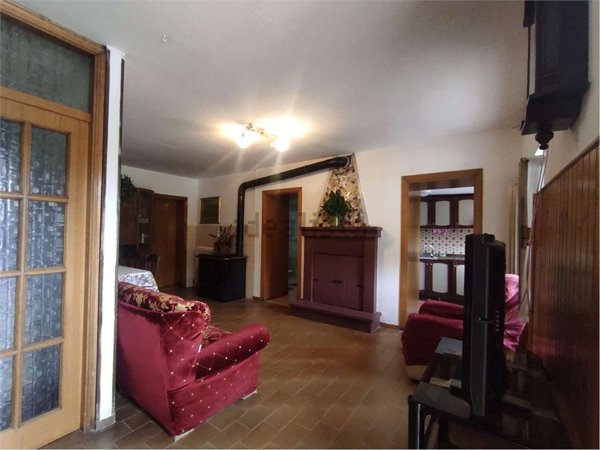 casa indipendente in vendita a Sassocorvaro Auditore in zona Sassocorvaro