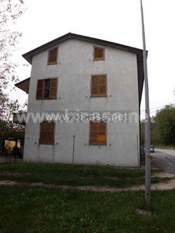 appartamento in vendita a Sassocorvaro Auditore in zona Sassocorvaro