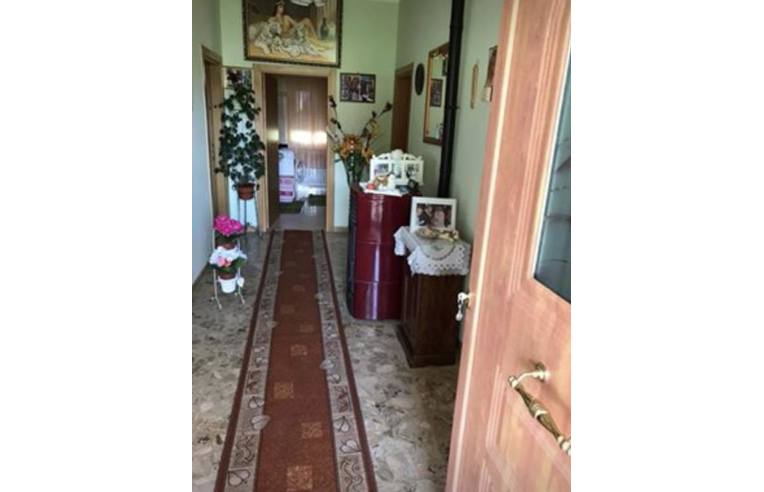 appartamento in vendita a Sassocorvaro Auditore in zona San Donato in Taviglione