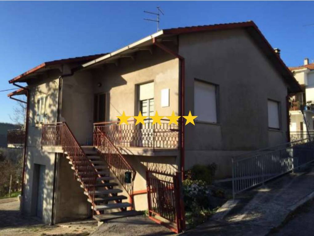 casa indipendente in vendita a Sassocorvaro Auditore in zona Casinina