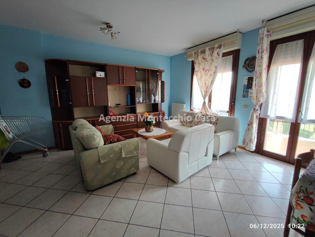 appartamento in vendita a Sassocorvaro Auditore in zona Casinina