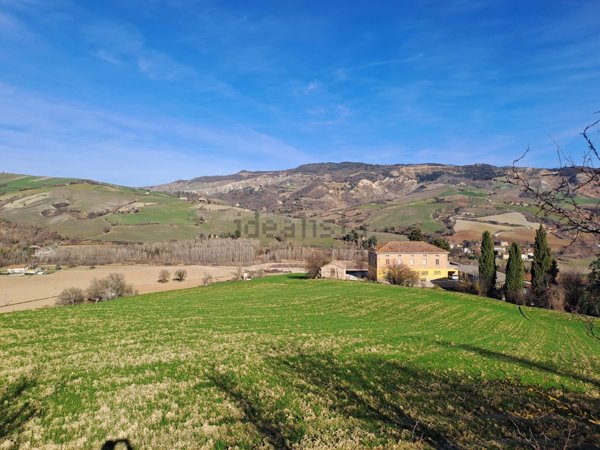 casa indipendente in vendita a Sassocorvaro Auditore in zona Sassocorvaro