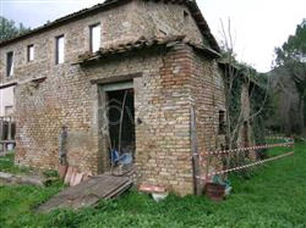 casa indipendente in vendita a Sassocorvaro Auditore in zona Sassocorvaro