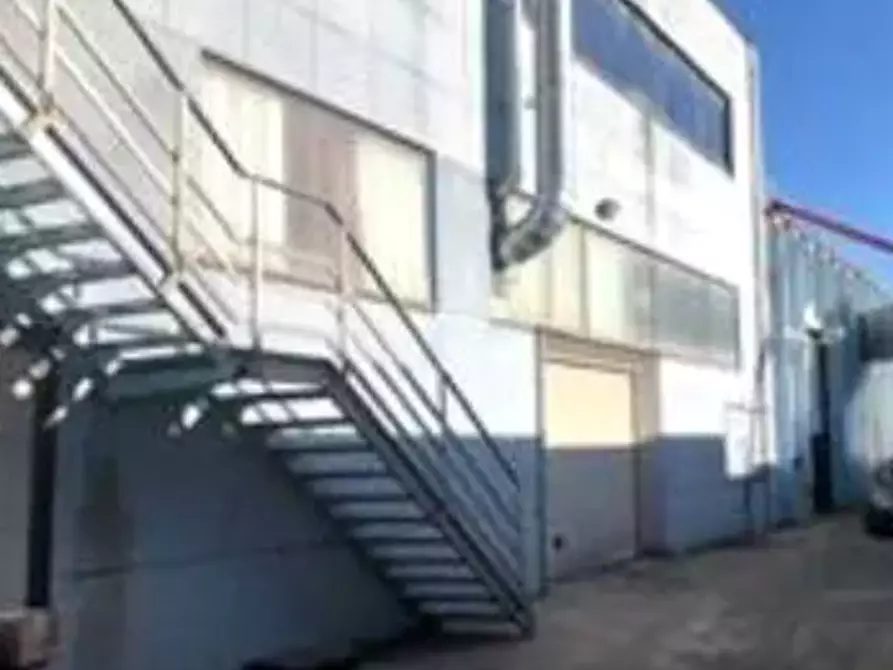 locale di sgombero in vendita a Sassocorvaro Auditore in zona Sassocorvaro