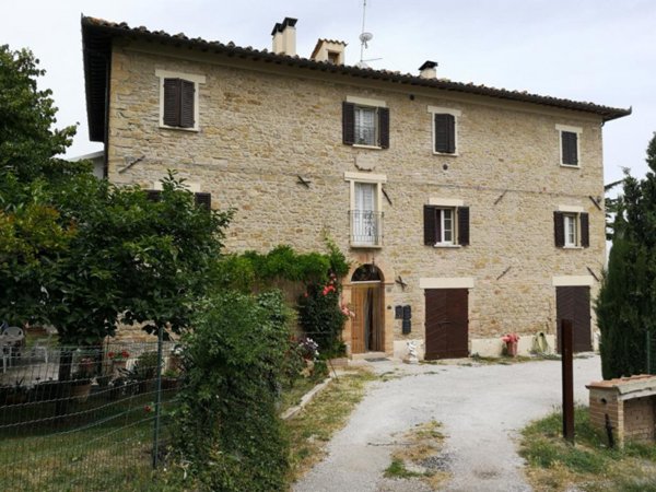 casa indipendente in vendita a Sassocorvaro Auditore in zona Auditore