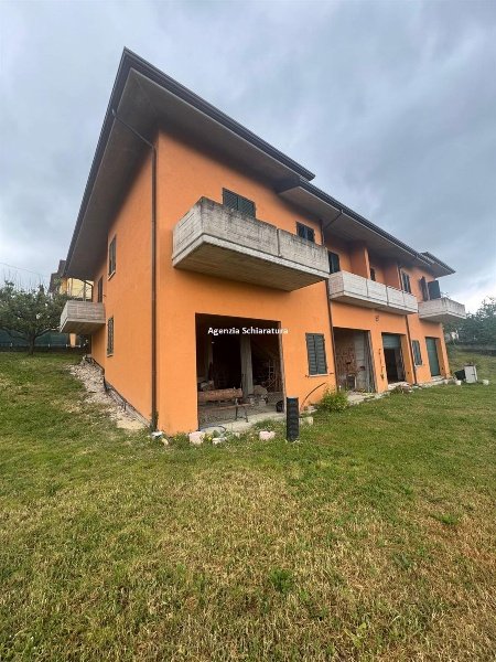 casa indipendente in vendita a Sassocorvaro Auditore in zona Sassocorvaro
