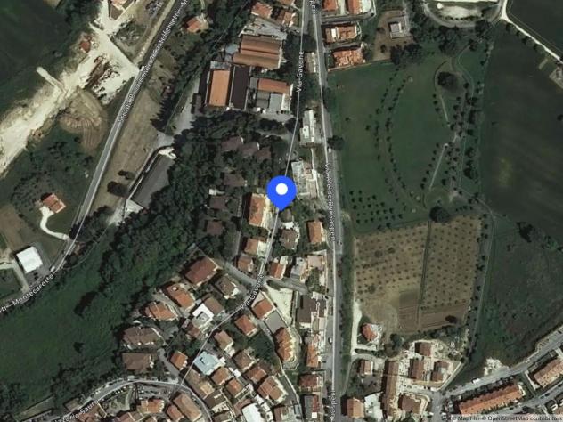 negozio in vendita ad Agugliano