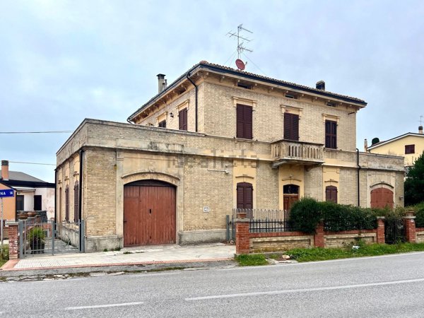 appartamento in vendita ad Agugliano