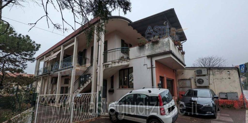 appartamento in vendita ad Agugliano