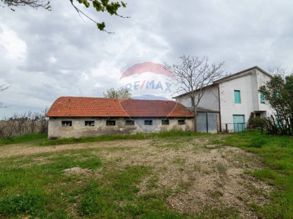 casa indipendente in vendita ad Agugliano