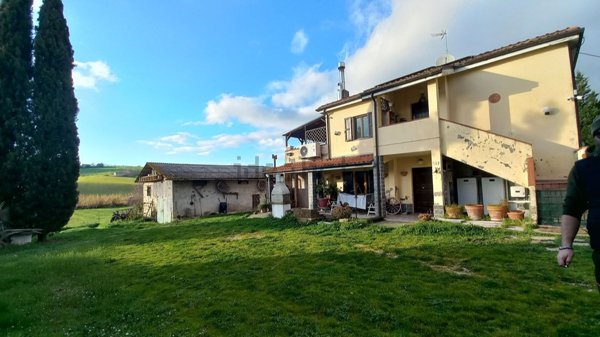 appartamento in vendita ad Agugliano