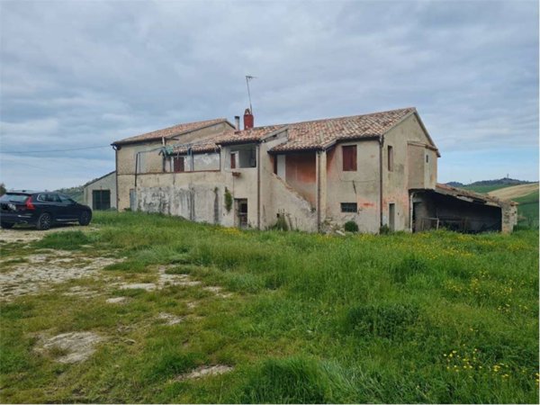 casa indipendente in vendita ad Agugliano