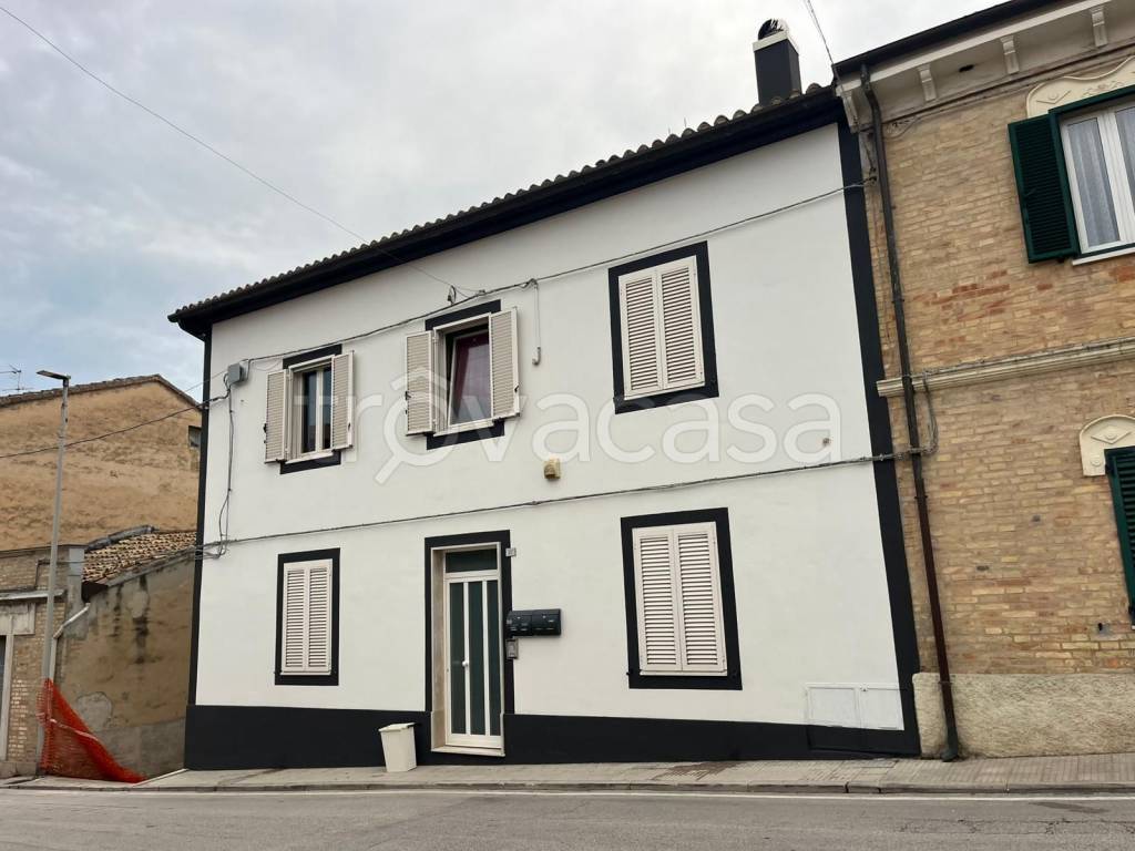 appartamento in vendita ad Agugliano