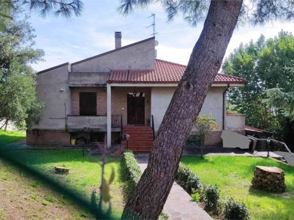 casa indipendente in vendita ad Agugliano