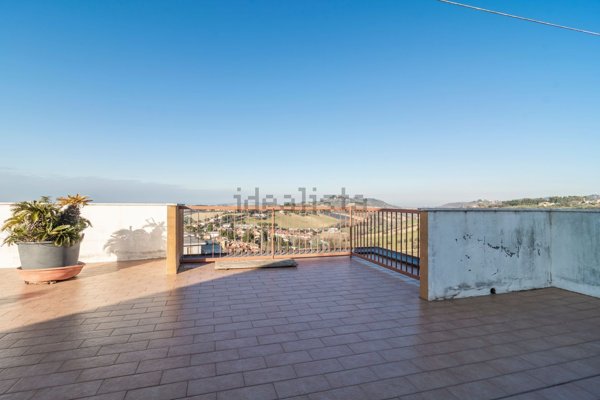 appartamento in vendita ad Agugliano