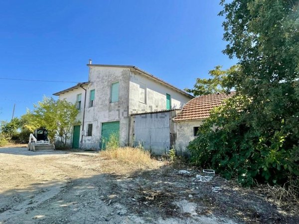 casa indipendente in vendita ad Agugliano