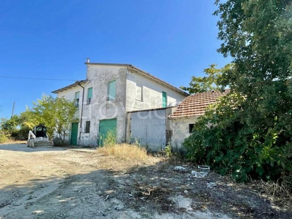 casa indipendente in vendita ad Agugliano