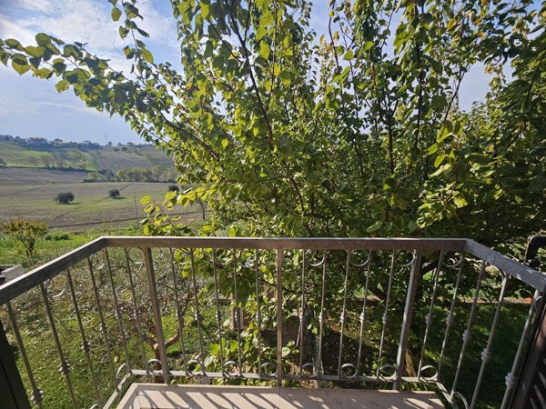 appartamento in vendita ad Agugliano