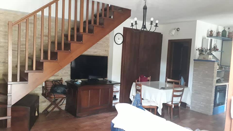 appartamento in vendita ad Ancona in zona Gallignano