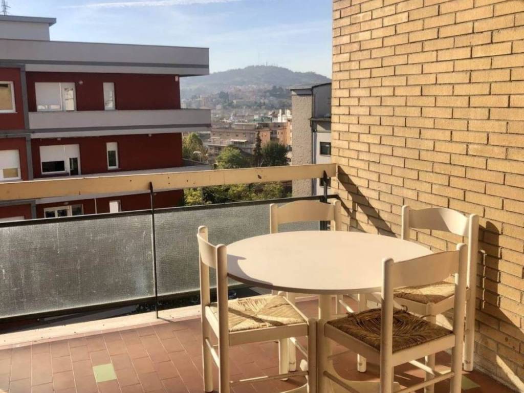 appartamento in vendita ad Ancona in zona Piano San Lazzaro