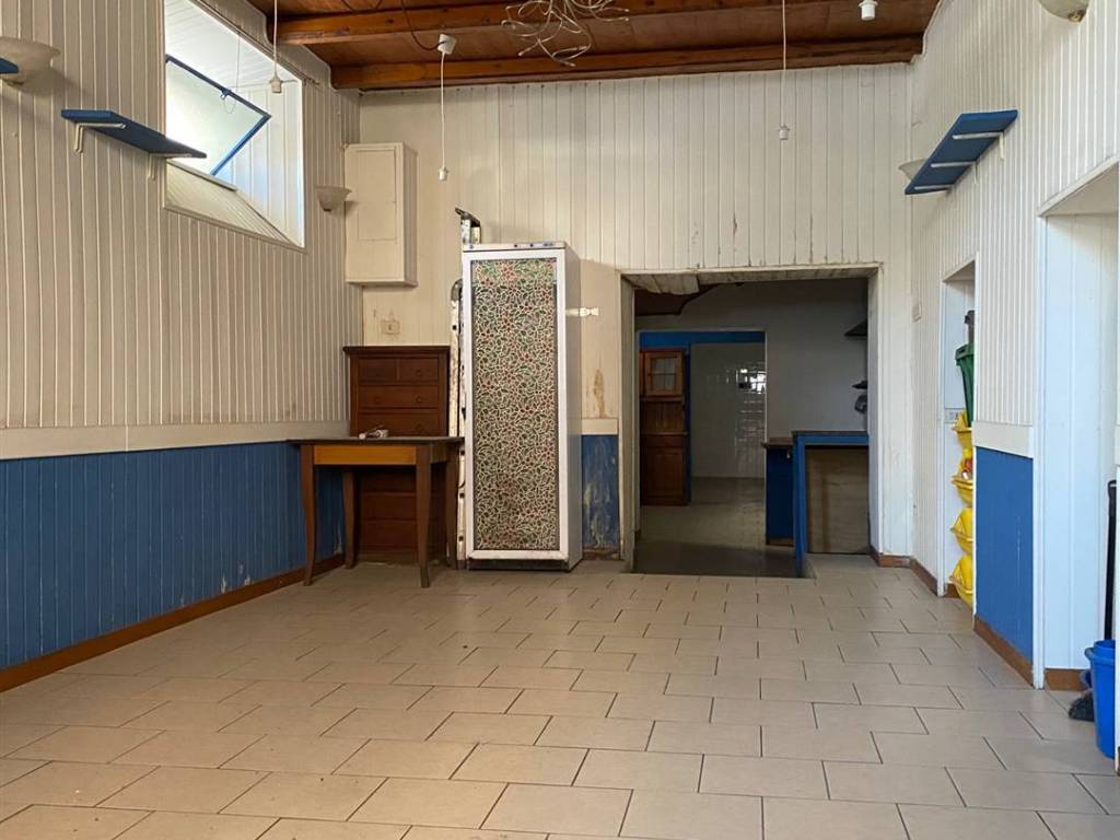 negozio in vendita ad Ancona in zona Centro Storico