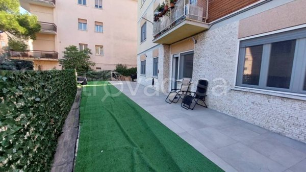 appartamento in vendita ad Ancona in zona Adriatico