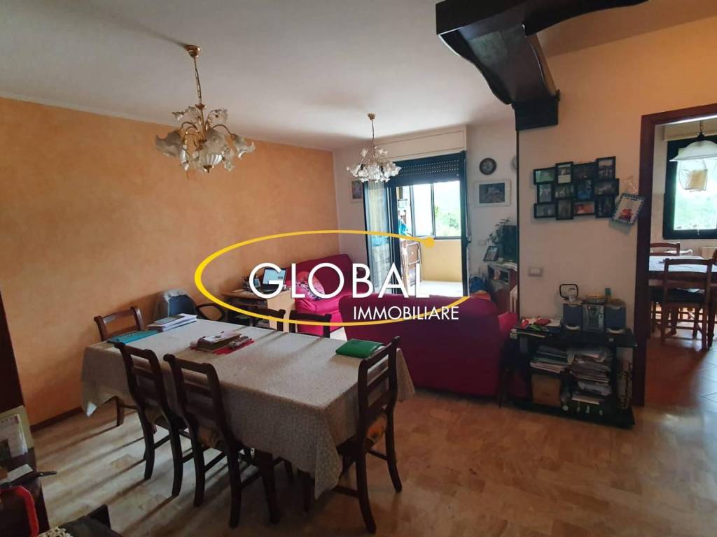 appartamento in vendita ad Ancona in zona Piano San Lazzaro