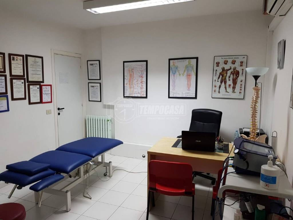 appartamento in vendita ad Ancona in zona Pietra La Croce